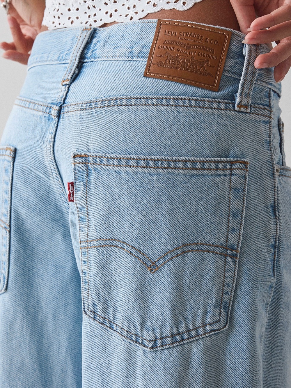 Levi’s Baggy Dad Jean - Picture 4 of 4
